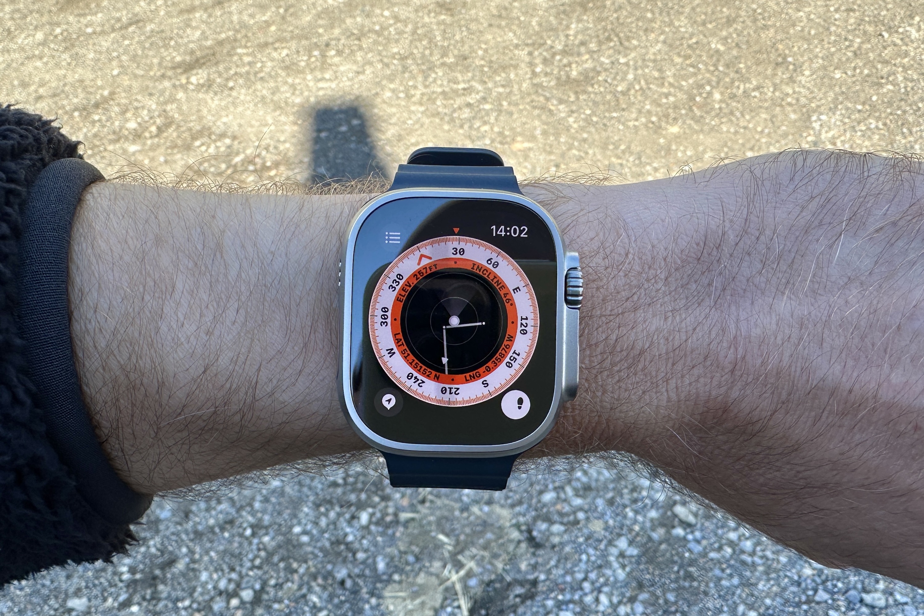 Back Track showing the direction to walk on the Apple Watch Ultra.